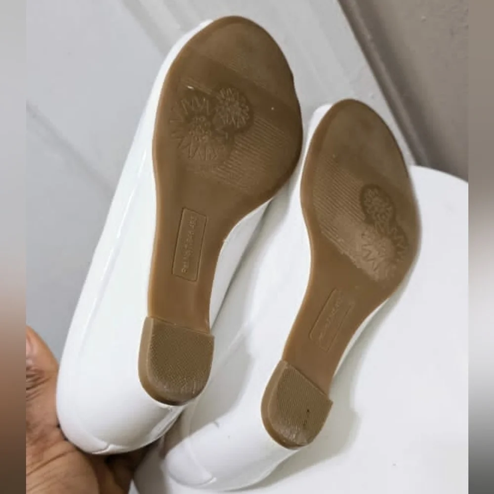 Open Toe Wedge Heels Girls Off white Satin Bow Shoe Size 3🌴✌️